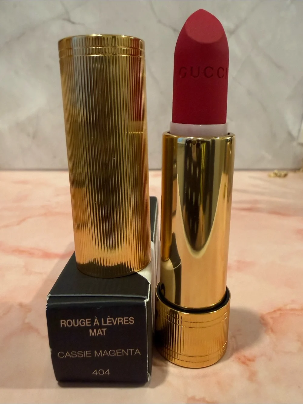 GUCCI | ROUGE À LÈVERES MAT | 404 CASSIE MAGENTA | $50 RETAIL